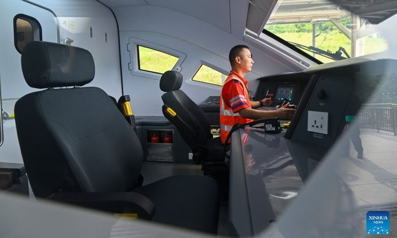 Chỉ sau hơn 2 năm, đường sắt cao tốc hơn 18 tỷ USD, dài 665 km do Trung Quốc xây dựng tại nước láng giềng Việt Nam chuẩn bị khai thác thương mại giai đoạn 1- Ảnh 1.