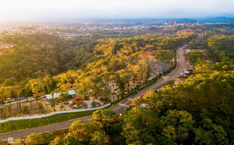 Việt Nam sở hữu một khu vực cao 1.200m so với mực nước biển, không khí mát mẻ quanh năm ví như “Đà Lạt thu nhỏ”, được đề xuất xây thêm khách sạn 5 sao sau khi Sun Group đổ bộ- Ảnh 1.