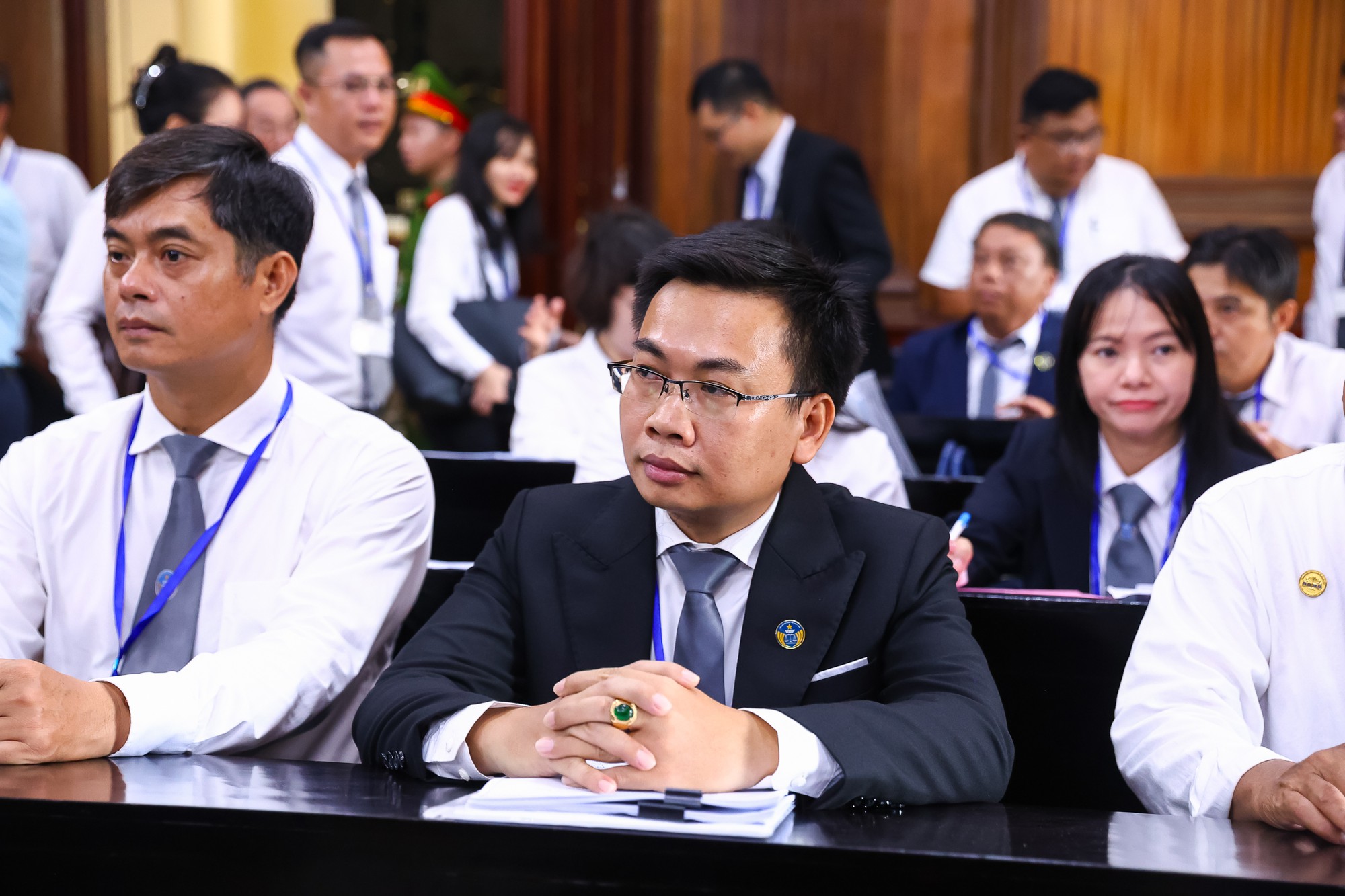 Ca sĩ Chi Dân trong phiên tòa xét xử chuyên án VN10: Nói bản thân chỉ sử dụng, không buôn bán ma túy - Ảnh 8.