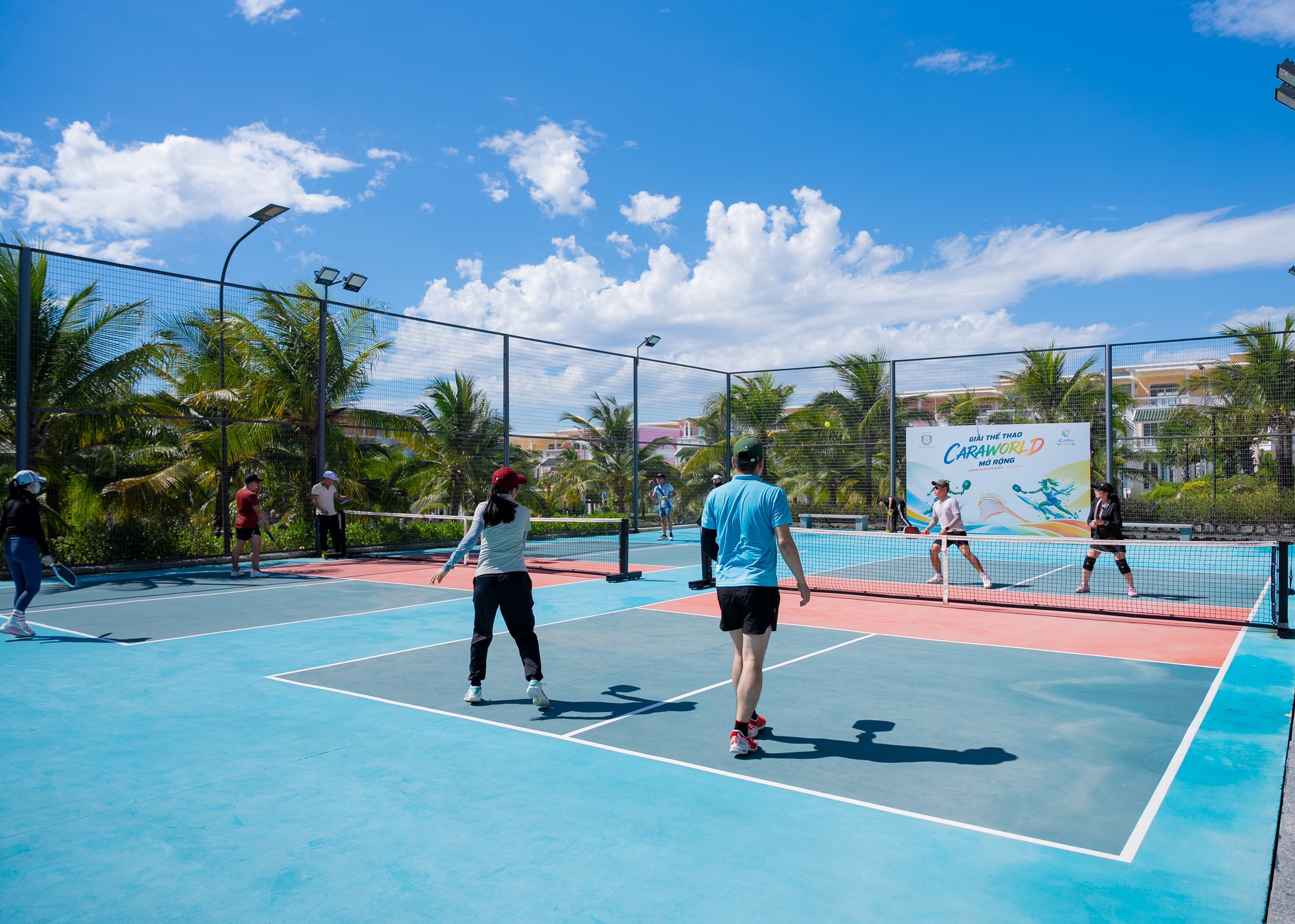 Từ thể thao đến trải nghiệm, CaraWorld từng bước hình thành nhịp sống đô thị biển - Ảnh 1.