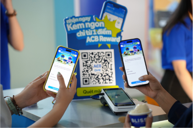 Tổng Giám đốc ACB “đóng vai” hộ kinh doanh, kể câu chuyện chuyển đổi số bằng trải nghiệm thực tế - Ảnh 4.
