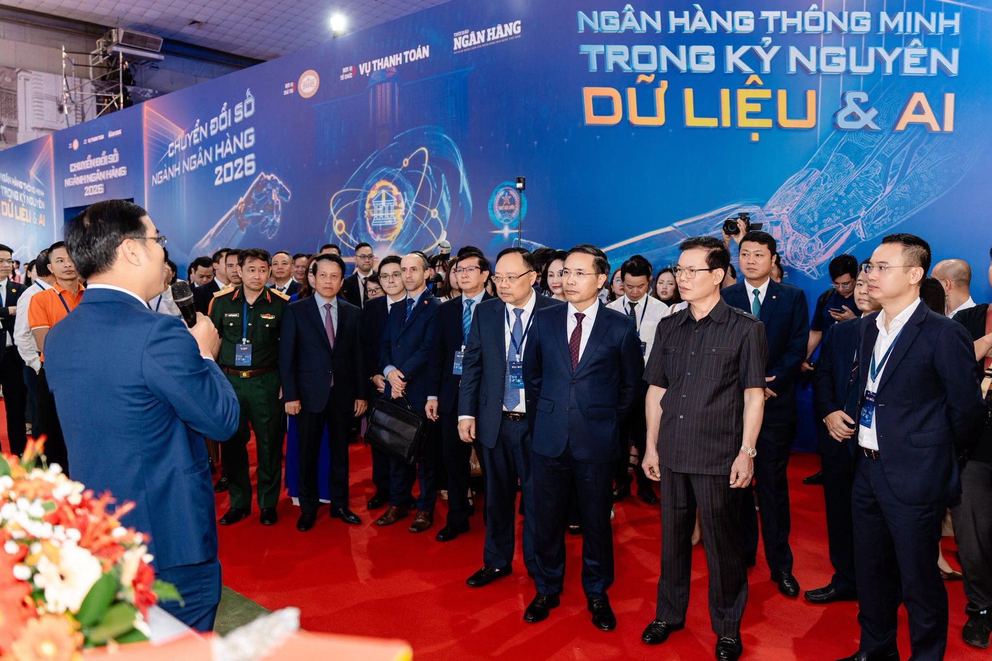 HDBank đưa ngân hàng thông minh đến gần hơn với người dùng trong kỷ nguyên dữ liệu và AI - Ảnh 1.