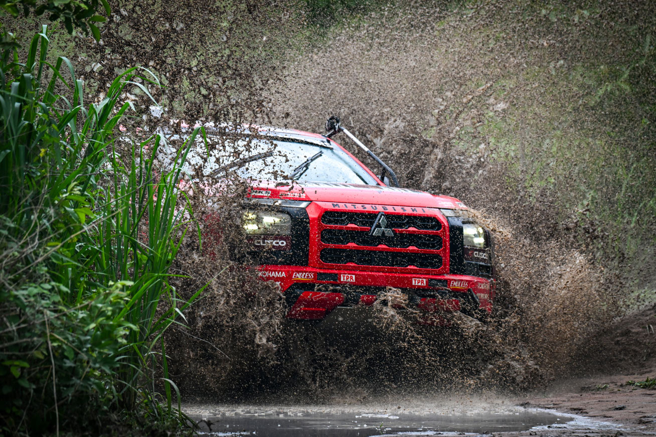 Mitsubishi Ralliart bảo vệ ngôi vương AXCR, Triton vô địch 2 năm liên tiếp- Ảnh 16. Mitsubishi Ralliart bảo vệ ngôi vương AXCR, Triton vô địch 2 năm liên tiếp- Ảnh 16.