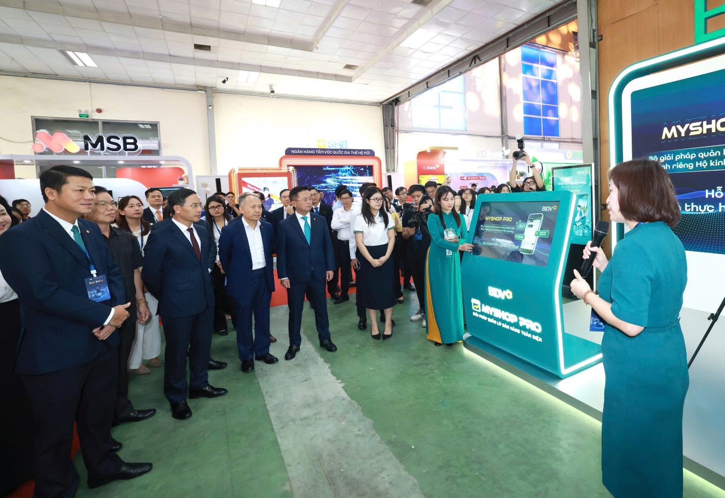 “Chuyển đổi số ngành ngân hàng 2026”: BIDV giới thiệu những giải pháp số toàn diện - Ảnh 3.