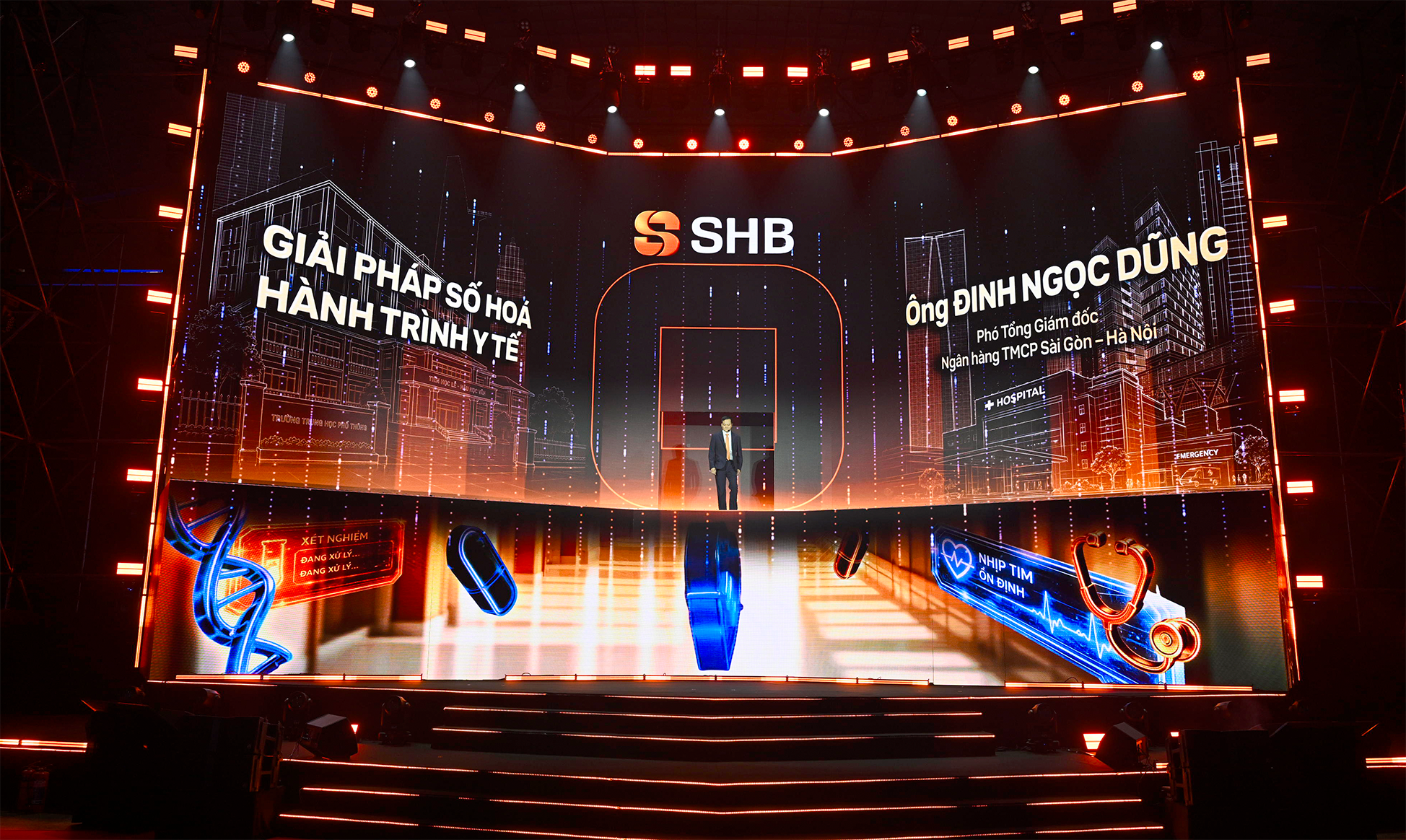SHB SAHA Shop gây ấn tượng tại sự kiện Chuyển đổi số ngành Ngân hàng 2026- Ảnh 4. SHB SAHA Shop gây ấn tượng tại sự kiện Chuyển đổi số ngành Ngân hàng 2026- Ảnh 4.