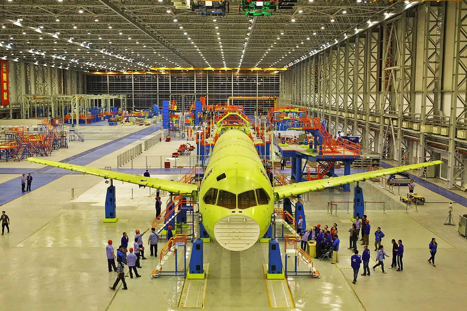 Trải nghiệm thực tế máy bay của Trung Quốc, tôi nhận ra khoảng cách với Boeing, Airbus khác xa tưởng tượng- Ảnh 2. Trải nghiệm thực tế máy bay của Trung Quốc, tôi nhận ra khoảng cách với Boeing, Airbus khác xa tưởng tượng- Ảnh 2.
