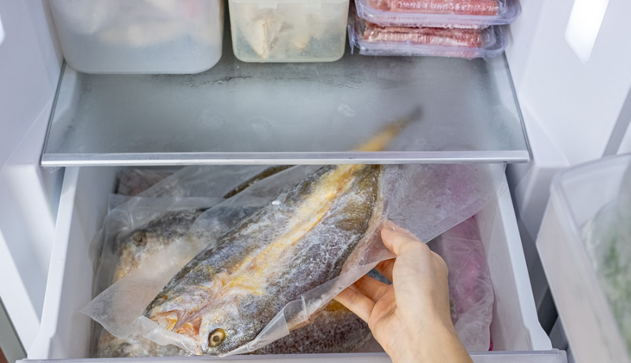 Cá bảo quản trong tủ lạnh được bao lâu?- Ảnh 2.
