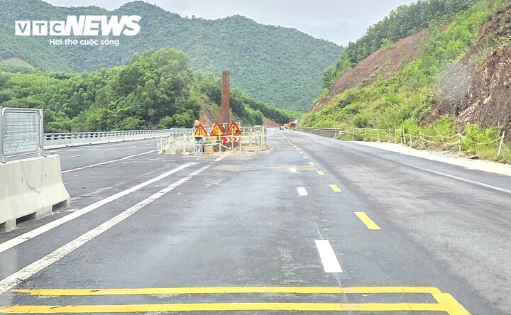 Cận cảnh dự án mở rộng cao tốc xuyên núi hơn 3.200 tỷ trước ngày về đích- Ảnh 6.