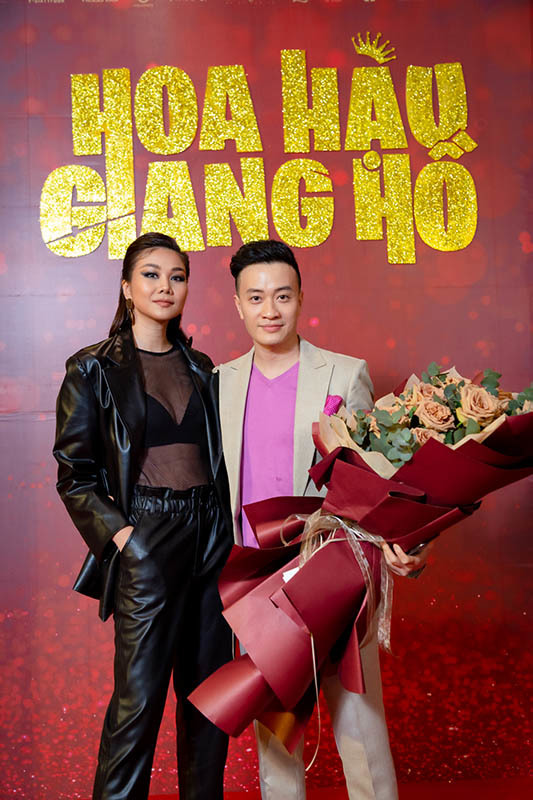 Ảnh 20 năm trước của siêu mẫu 43 tuổi, từng là vận động viên đá cầu, được bạn thân 