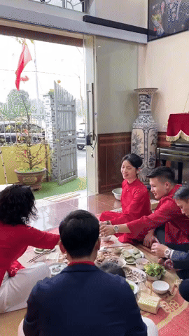 Vợ 1 cầu thủ nổi tiếng từng bị mẹ chồng chấn chỉnh ngay trên livestream vậy mà hôm nay điều gì xảy ra thế này?- Ảnh 1.