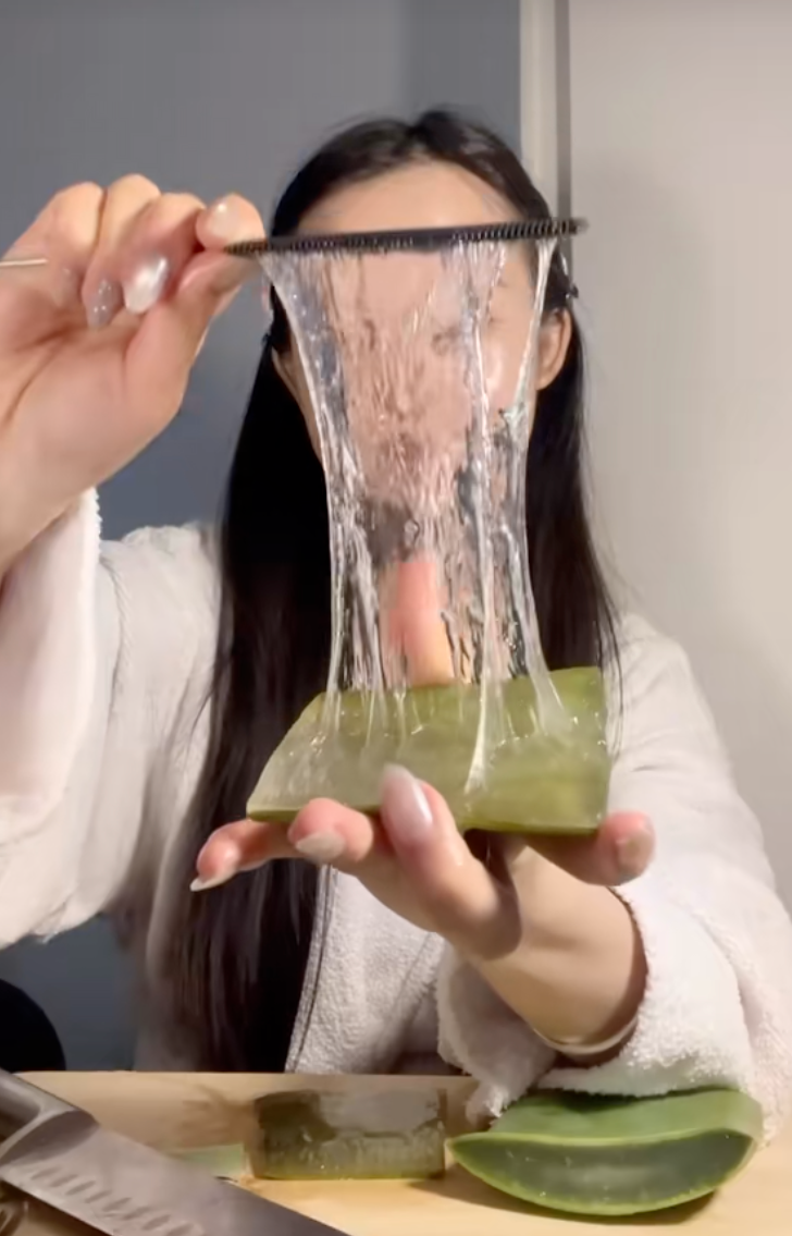 Ở Việt Nam có một loại cây, vừa giúp tóc óng mượt, vừa  kích thích tăng collagen cho da, đến phụ nữ Hàn cũng tận dụng làm đẹp mỗi tuần- Ảnh 8.