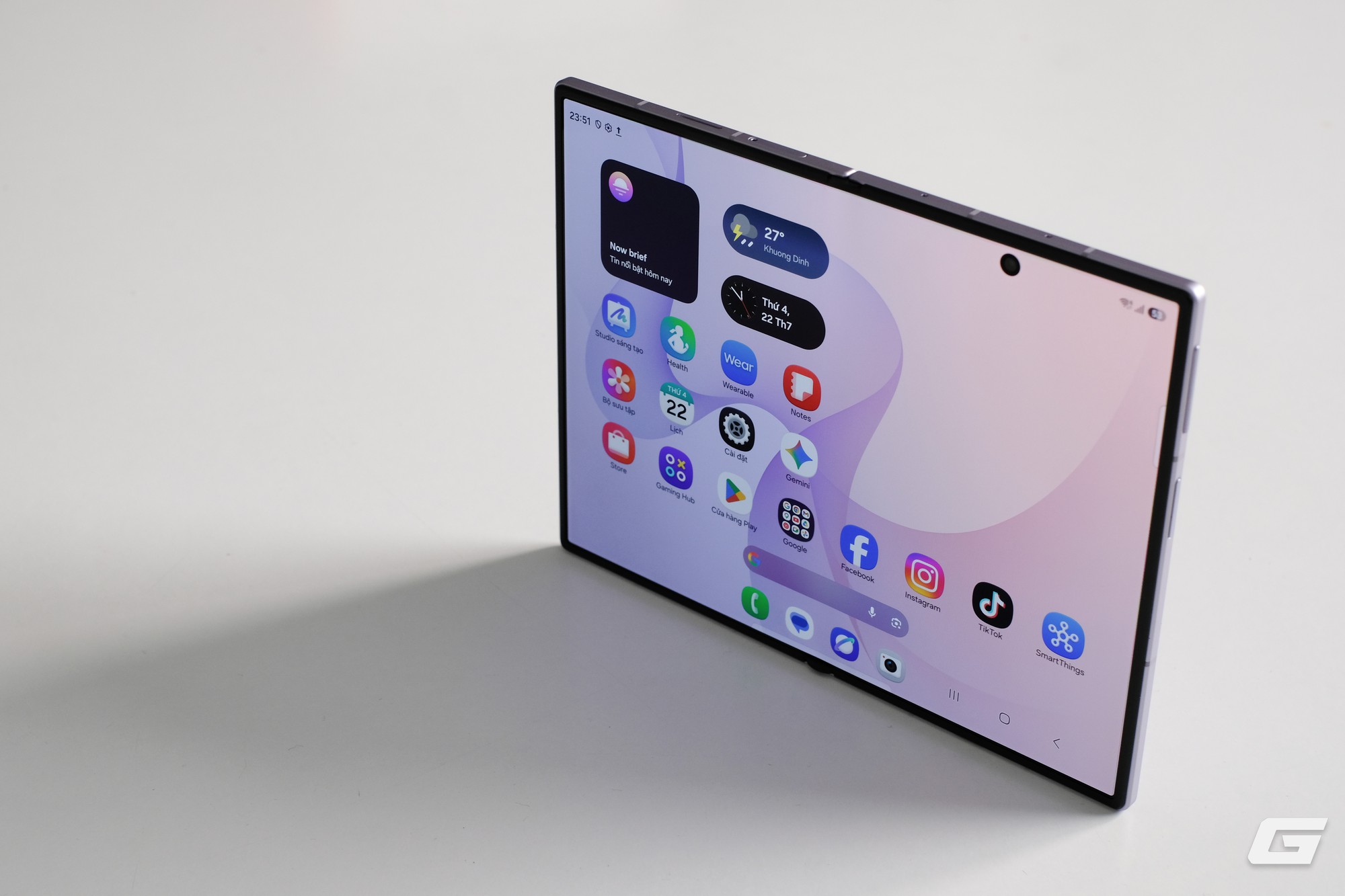Chưa chính thức mở bán, Galaxy Z Fold8 đã có mức giá thấp hơn đáng kể so với niêm yết- Ảnh 1.