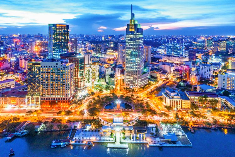 Vượt qua Kuala Lumpur và Jakarta, một thành phố Việt Nam bất ngờ đứng top 1 thế giới về ẩm thực đường phố - Ảnh 1.
