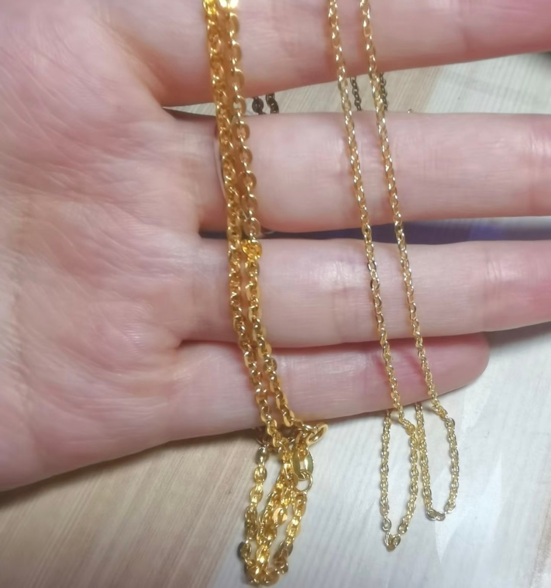 Phong tỏa tài khoản ngân hàng chứa 310 triệu đồng của người đàn ông bán 106,45 gram vàng trên MXH- Ảnh 1.