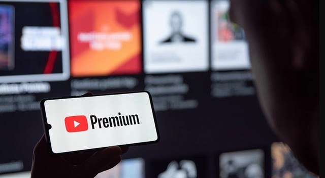 YouTube YouTube