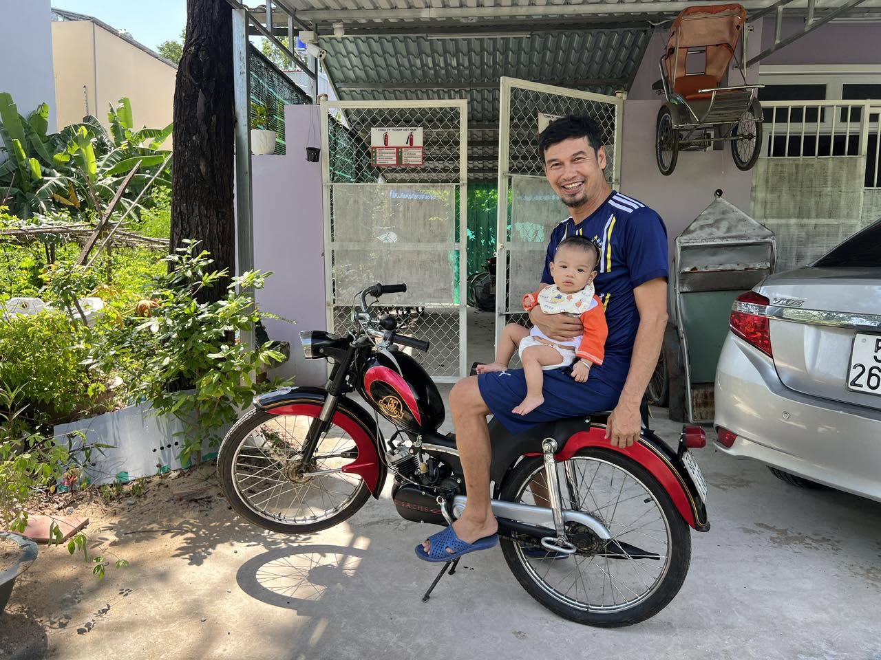 Nam nghệ sĩ đình đám bỏ TP.HCM, về quê ở cùng vợ kém 26 tuổi trong nhà cấp bốn 35m2 vẫn hạnh phúc- Ảnh 5.