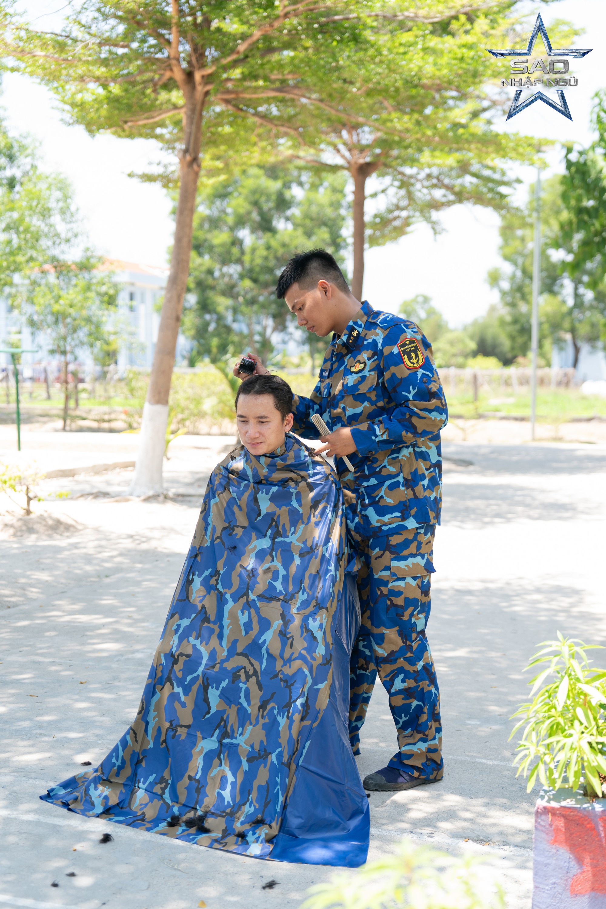 Không thể nào nhận ra Erik- Ảnh 5.