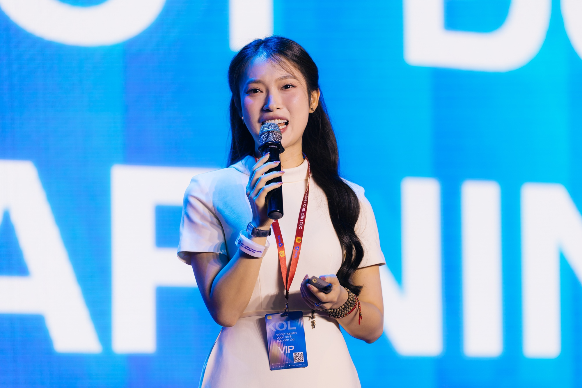 MC Khánh Vy, Tina Thảo Thi, Huy NL và trăn trở: Làm sao để được công nhận, được làm nghề KOL chuyên nghiệp?- Ảnh 1.