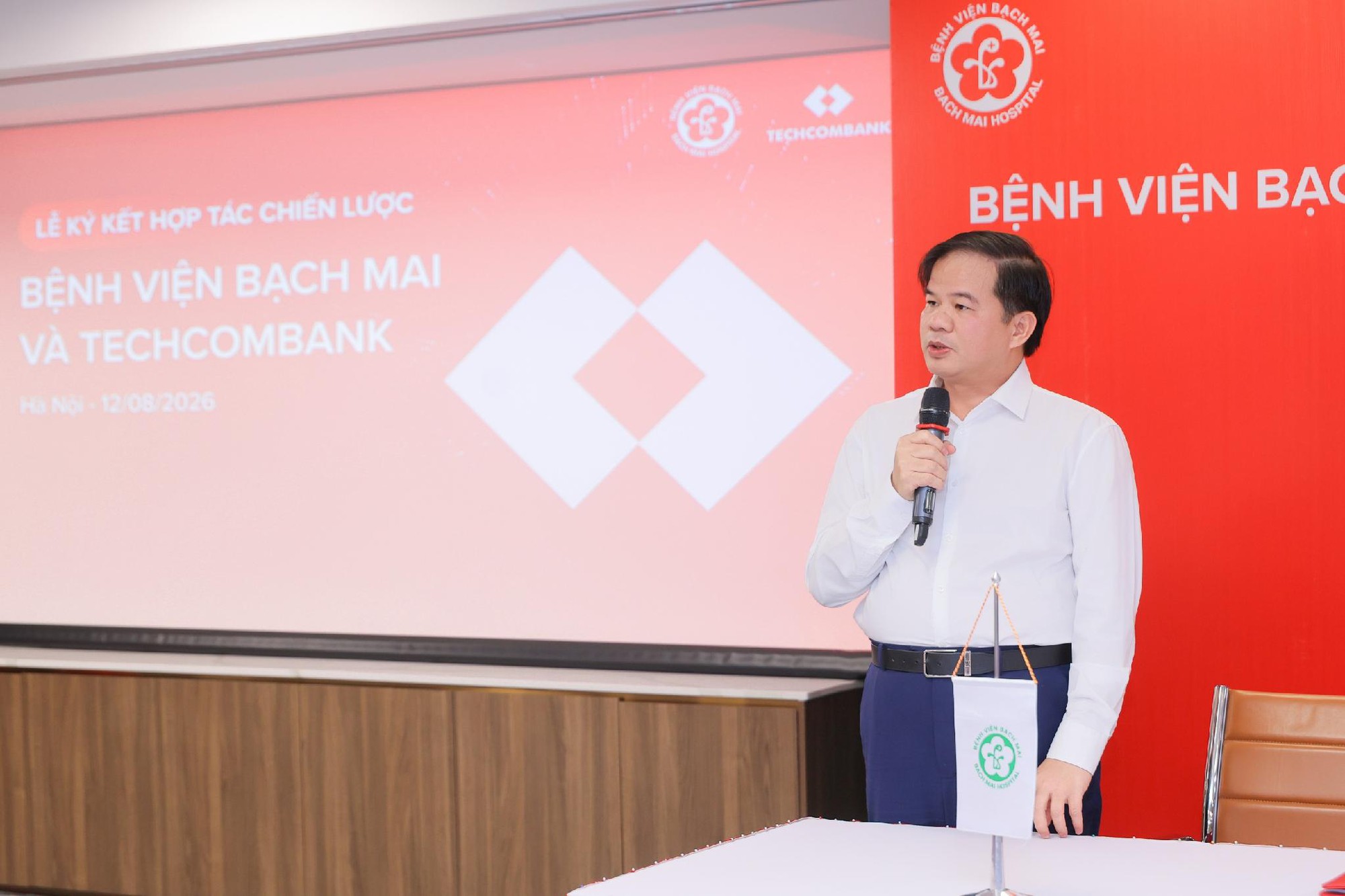 ‏Bệnh viện Bạch Mai và Techcombank hợp tác xây dựng hệ sinh thái tài chính y tế hiện đại, nâng cao hiệu quả vận hành và trải nghiệm người bệnh‏ - Ảnh 1.