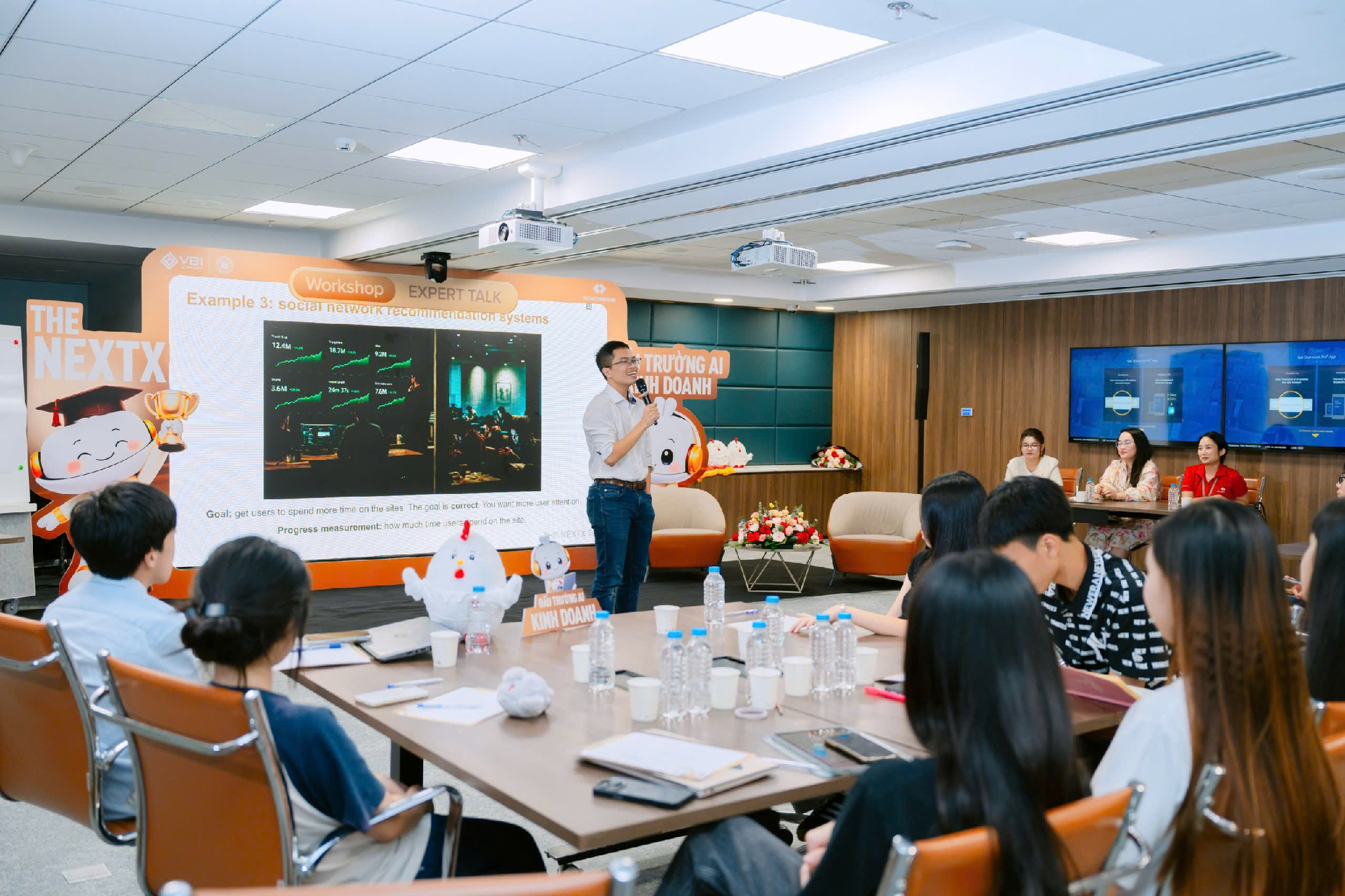 ‏Đấu trường AI Kinh doanh - The NextX: chuyên gia từ McKinsey, NTU Singapore,… làm giám khảo vòng chung kết‏ - Ảnh 2.