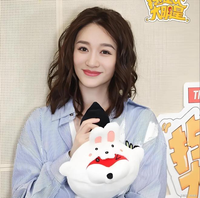 Chị Đẹp mới ly hôn tự thưởng cho mình siêu xe 11 tỷ- Ảnh 6.