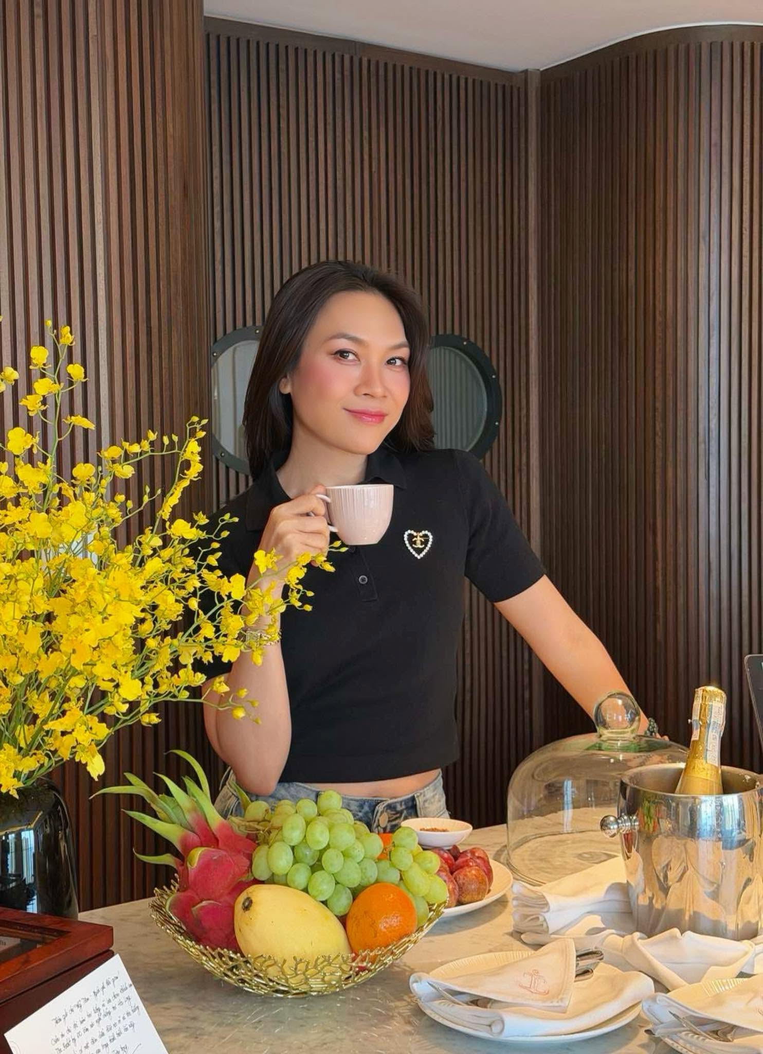 Ca sĩ Việt là đại gia quyền lực : Xây cơ ngơi trăm tỷ giữa trung tâm thành phố, một năm kiếm được gần 48 tỷ đồng - Ảnh 6.