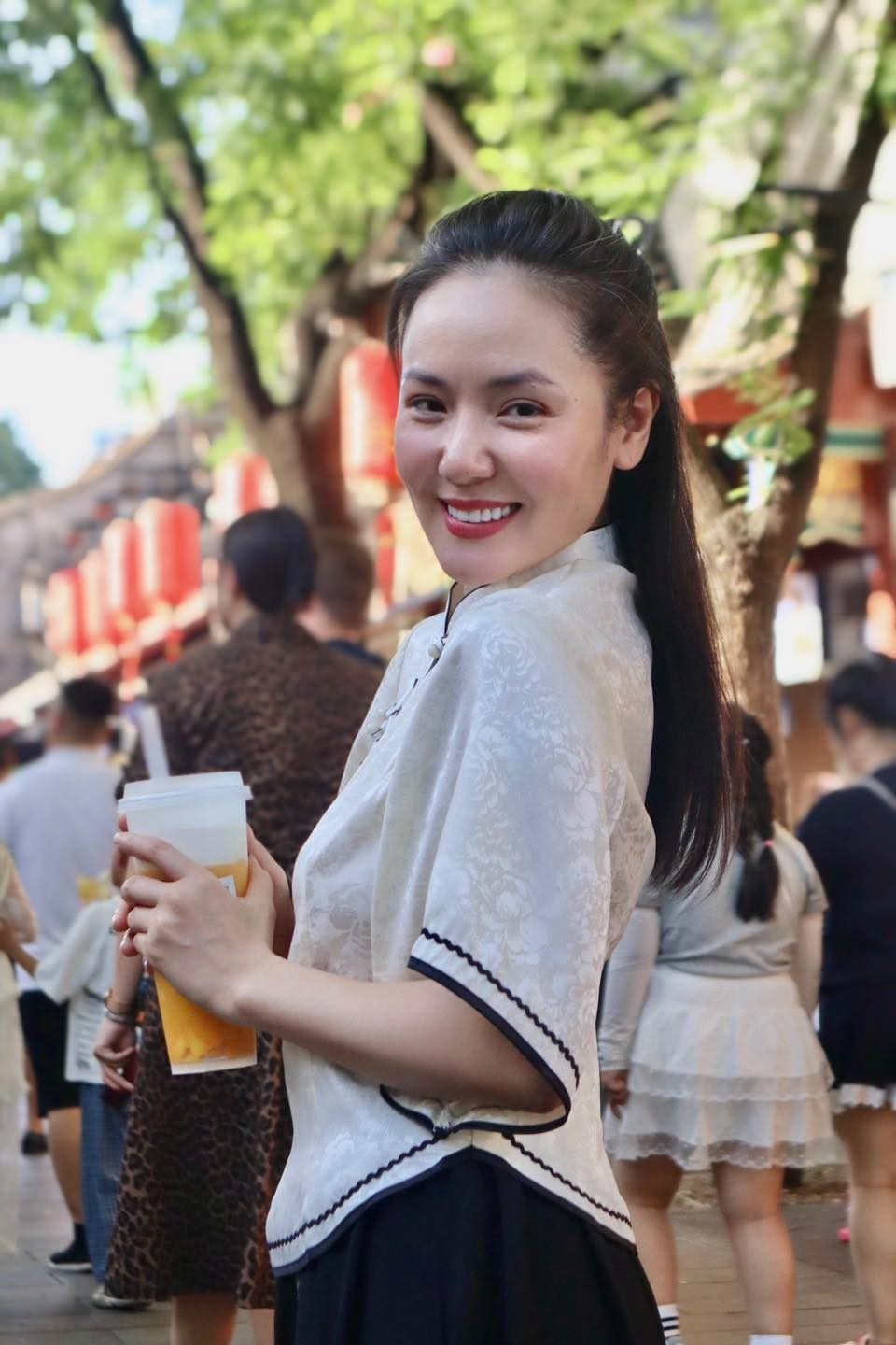 Showbiz Việt có nữ ca sĩ tự nhận đẹp nhất vũ trụ: Giữ thanh xuân bằng 219 mũi tiêm, tuyệt đối không nằm gối khách sạn- Ảnh 6.