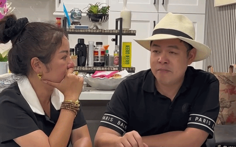 "Xong tang lễ, Quang Lê mềm yếu và khóc như trẻ con thiếu mẹ"- Ảnh 1.