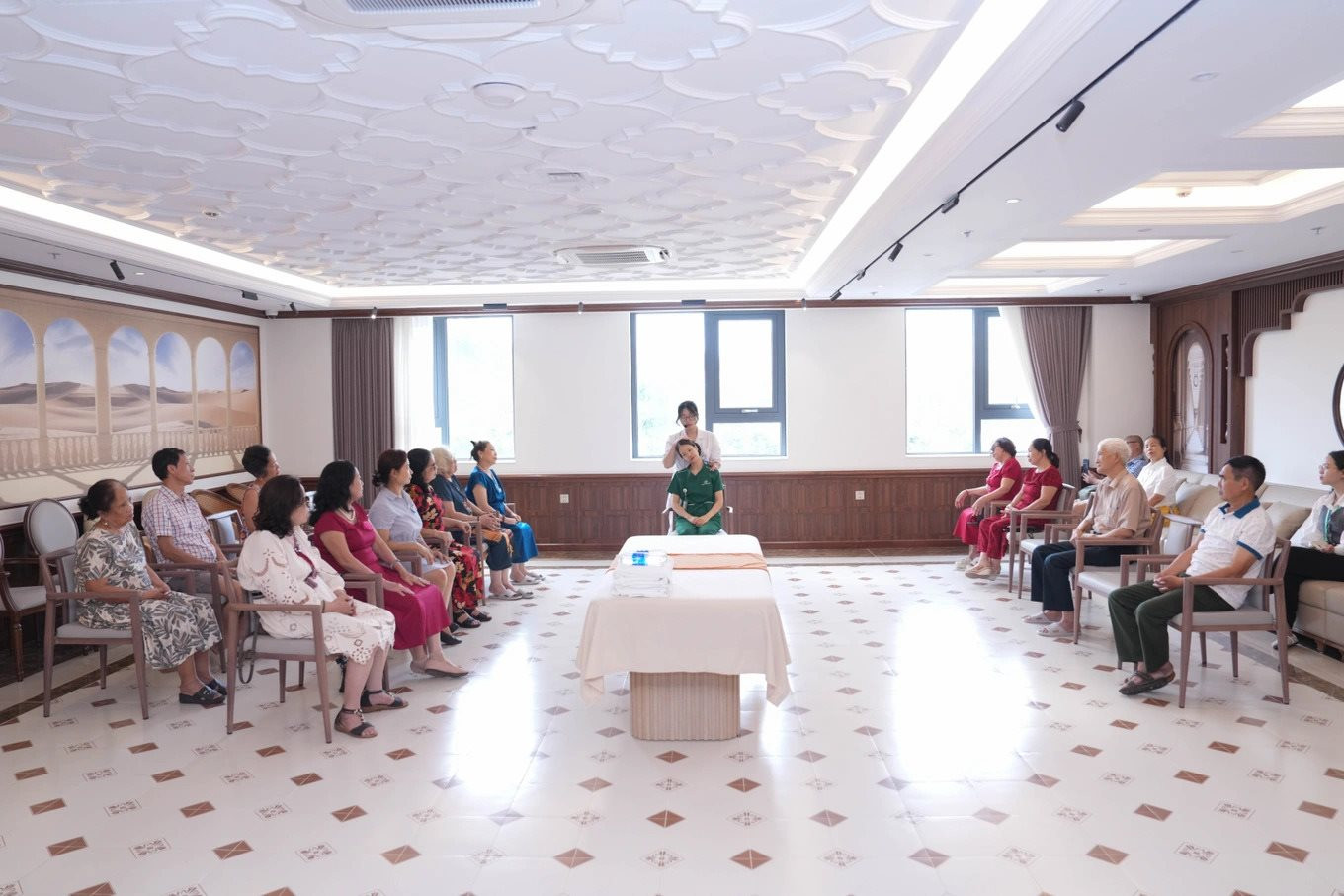 Hà Nội có 1 viện dưỡng lão - nghỉ dưỡng được đầu tư 800 tỷ đồng: Kết nối thẳng với bệnh viện, cung cấp cả dịch vụ bán trú "sáng đi, chiều về"- Ảnh 10.