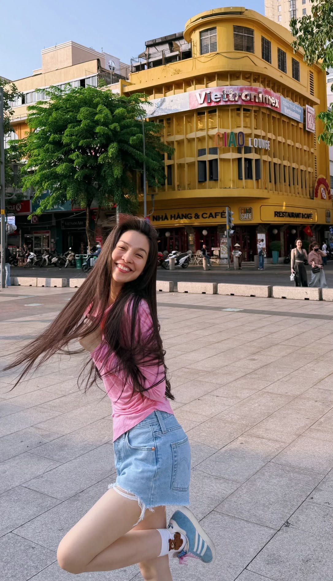 Mỹ nhân là ngoại lệ của showbiz Việt: Tuổi 45 vẫn trẻ mướt như gái đôi mươi, bác sĩ chẩn đoán "dậy thì muộn", sở hữu "liều thuốc" trẻ lâu không mất tiền mua - Ảnh 12.