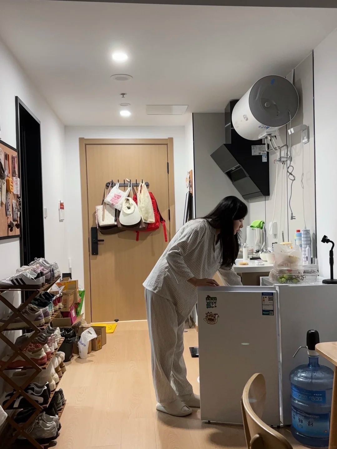 Phòng trọ 3,5 triệu/tháng, 20m2 của nữ sinh viên năm cuối khiến cô hối hận - Ảnh 9.