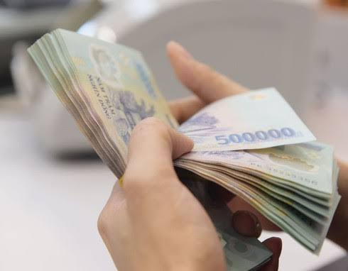 Cụ ông SN 1950 giao dịch bán 5 chỉ vàng để gửi 69.222.000 đồng vào tài khoản ngân hàng, chủ tiệm vàng lập tức báo công an - Ảnh 2.
