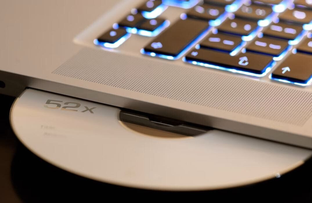 Cả thế giới cảm thấy "như bị lừa": Một loạt đĩa CD, DVD tốn tiền mua về bắt đầu hỏng hàng loạt, mất sạch dữ liệu- Ảnh 2.