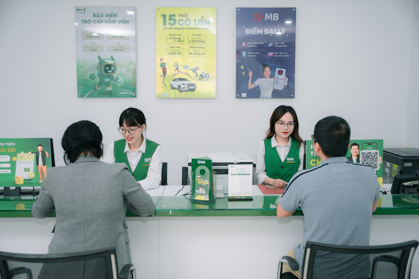 8 tháng lãi hơn 1.077 tỷ đồng, F88 tăng tốc mở rộng vượt mốc hơn 1.000 cửa hàng trong 2026 - Ảnh 1. 8 tháng lãi hơn 1.077 tỷ đồng, F88 tăng tốc mở rộng vượt mốc hơn 1.000 cửa hàng trong 2026 - Ảnh 1.