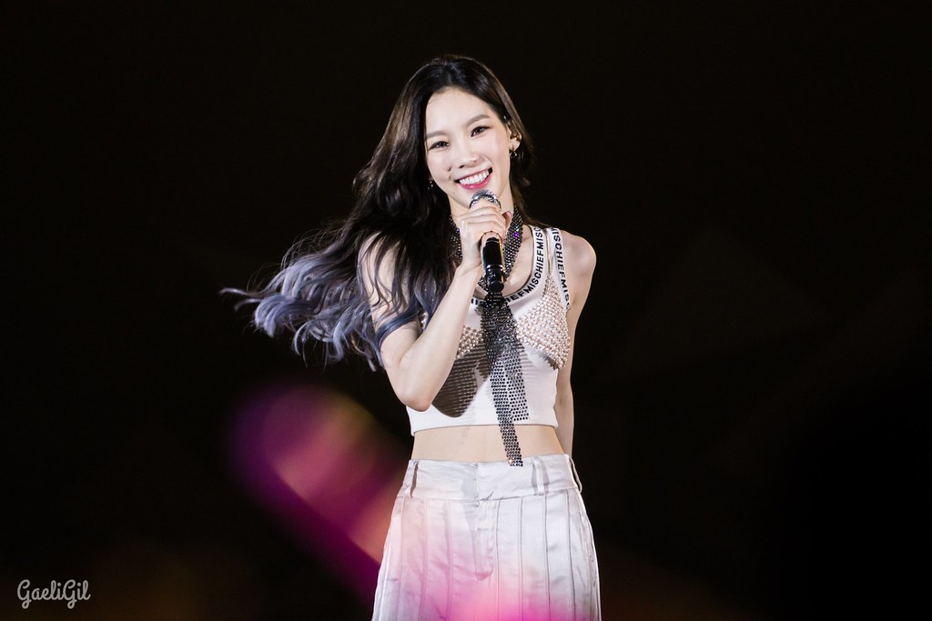 Nữ thần showbiz 20 năm vẫn nổi tiếng chỉ nhờ giọng hát, nhan sắc trong veo không hề già đi - Ảnh 14.