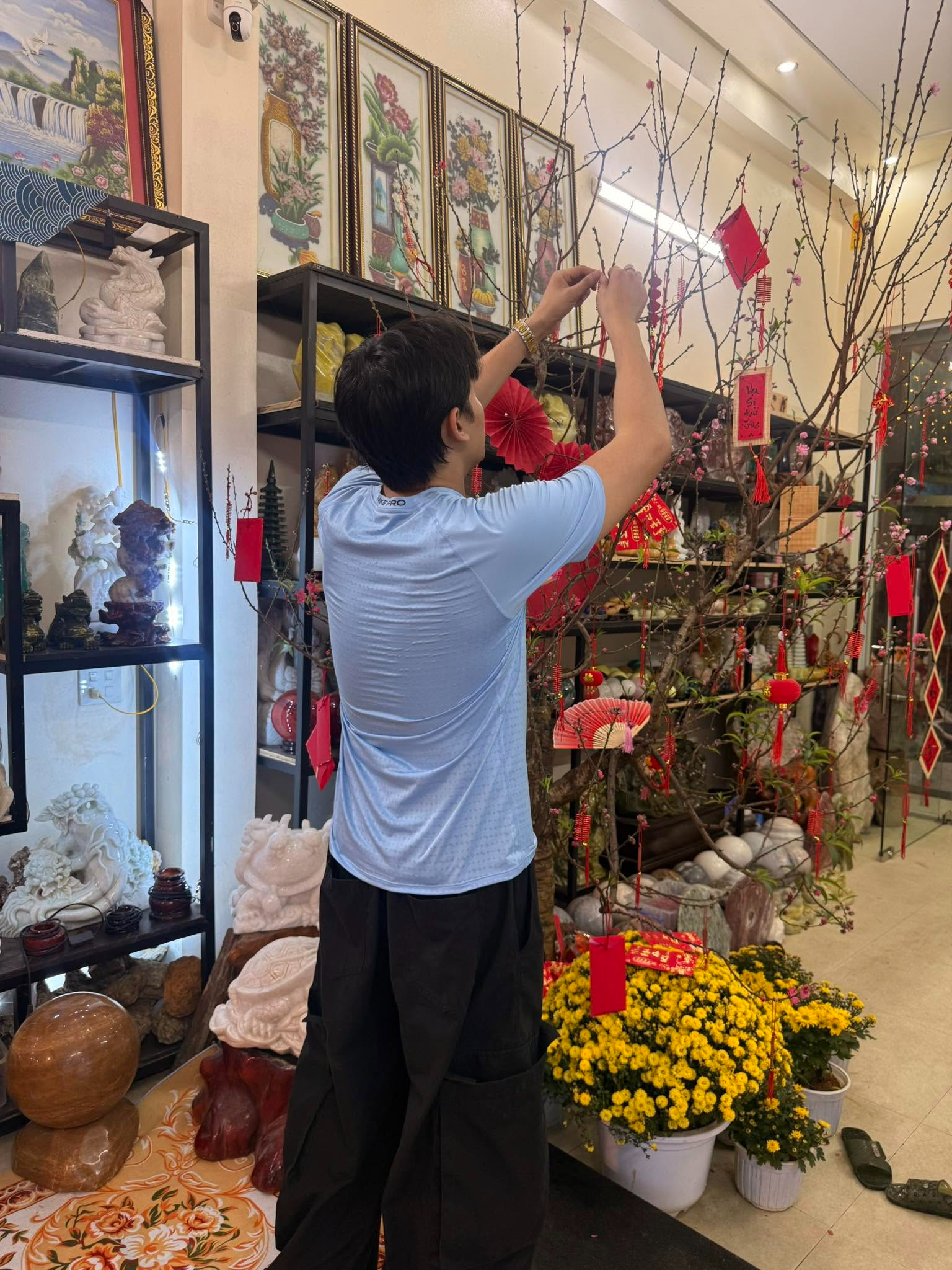 Căn nhà ở quê của Phạm Kiên - tình trẻ kém Diệp Lâm Anh 11 tuổi- Ảnh 9.
