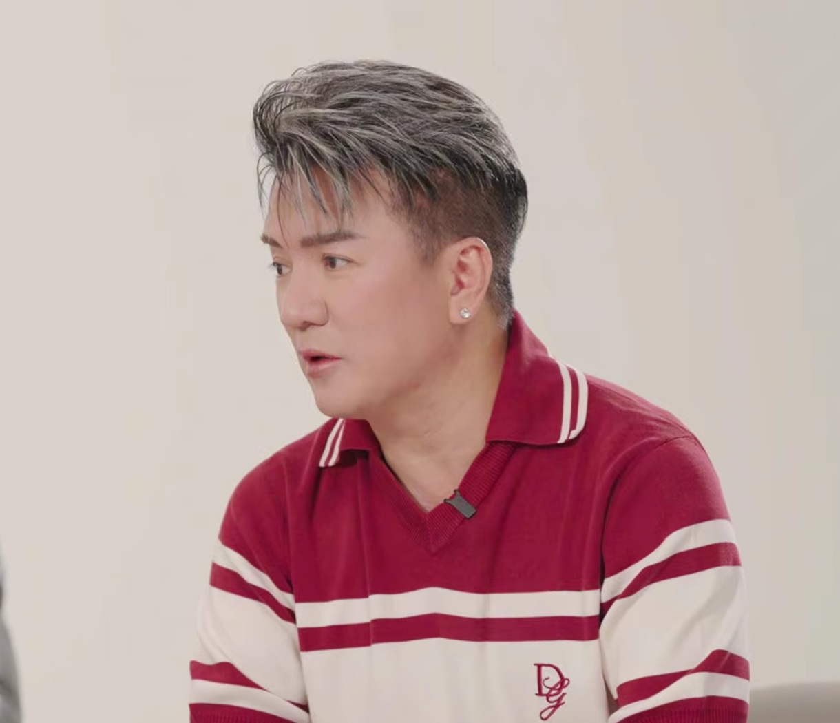 Đàm Vĩnh Hưng: "Không phải lúc nào cũng đem tiền ra nói chuyện" - Ảnh 1.