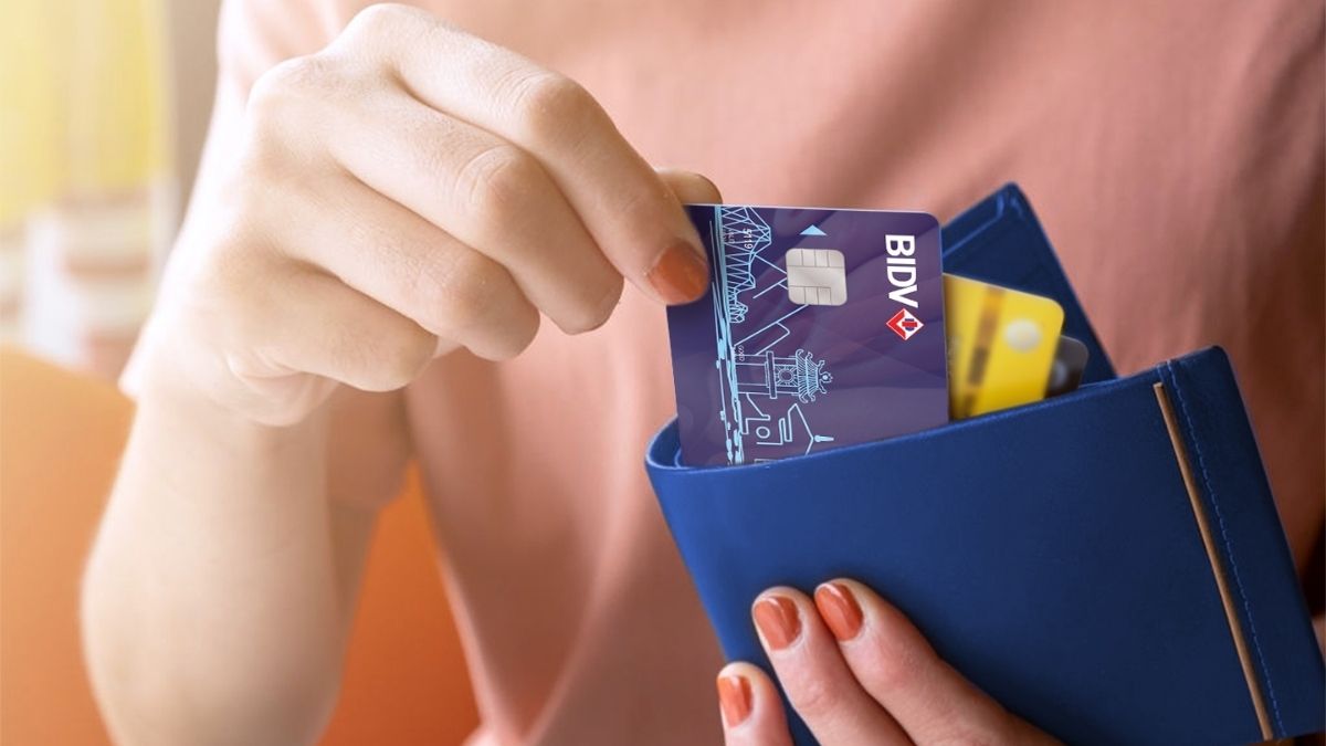 Loạt ngân hàng BIDV, VietinBank, ACB, BVBank thay đổi phí giao dịch, có thể trừ trực tiếp vào số dư tài khoản của khách hàng- Ảnh 2.
