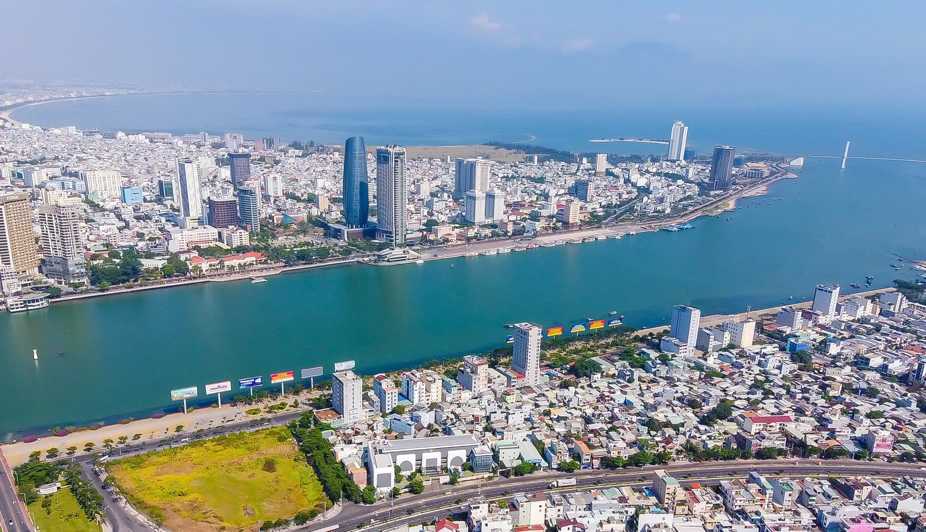 Bất động sản nghỉ dưỡng “đổi cuộc chơi”: Không còn câu chuyện “mua để tăng
giá”, bài toán là phải làm thế nào để tạo ra dòng tiền- Ảnh
1.