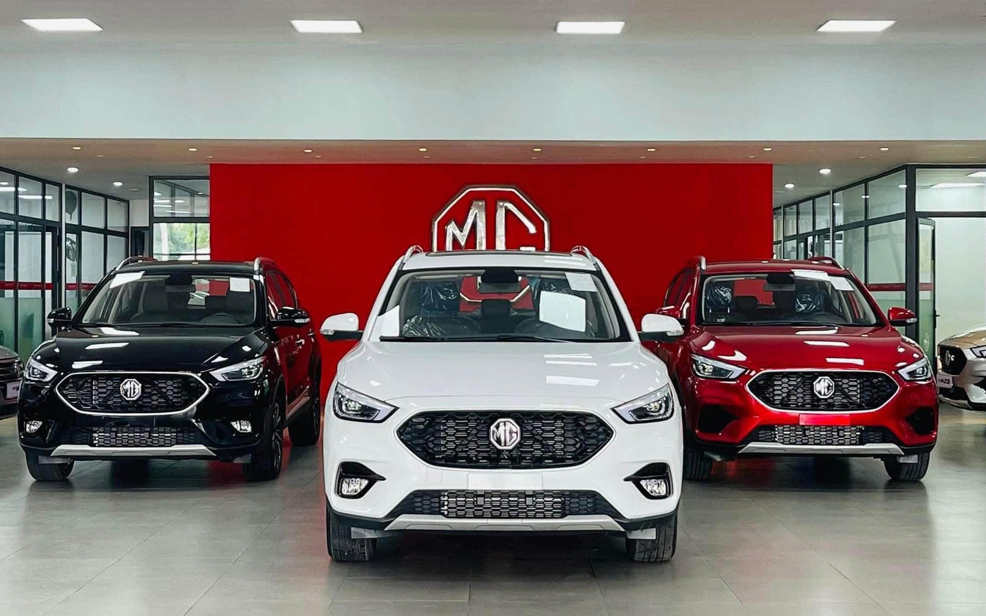 MG ZS giảm giá kỷ lục tại đại lý: Thực tế còn từ 395 triệu đồng, cạnh tranh Seltos, Creta bằng giá rẻ hơn cả Morning, i10- Ảnh 3.