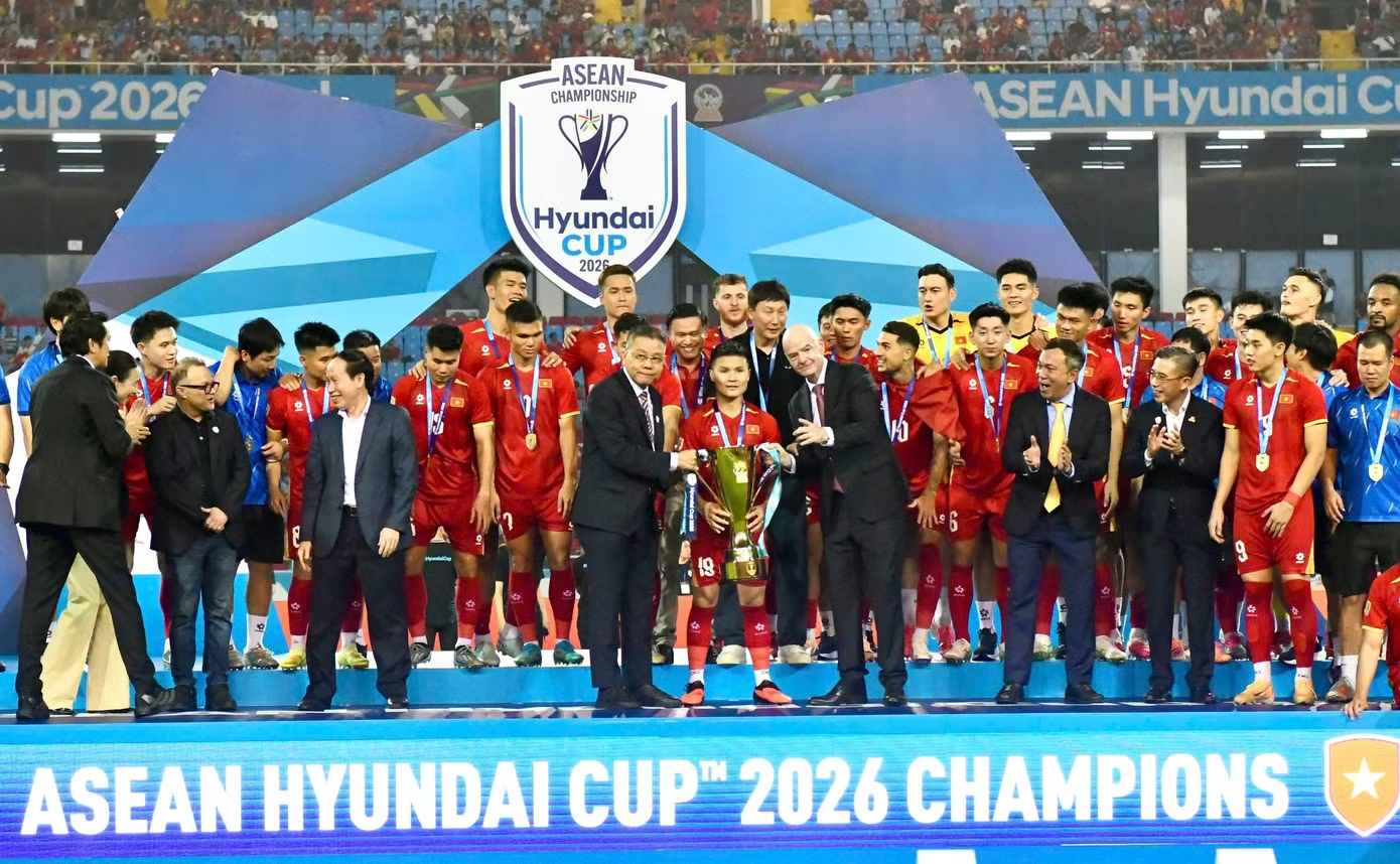 Xuân Son được nhận 1 xe ô tô, mỗi cầu thủ của tuyển Việt Nam được thưởng riêng 40 triệu đồng sau cúp vô địch Đông Nam Á- Ảnh 1.