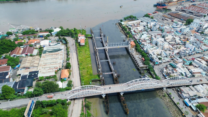 TP.HCM dùng 2 lô đất ở trung tâm thanh toán cho dự án chống ngập 10.000 tỷ
- Ảnh 1.