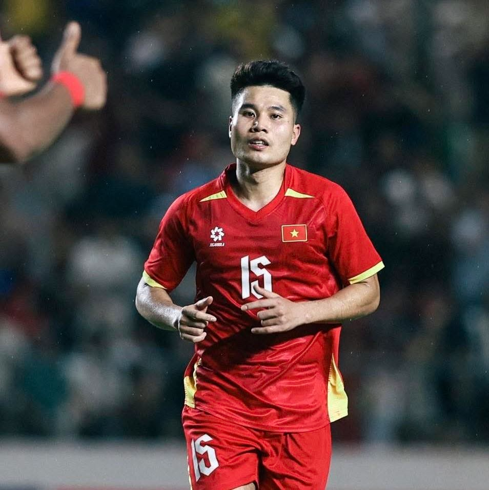 Căn nhà ở quê của "máy chạy" Tiến Anh - Ảnh 1.