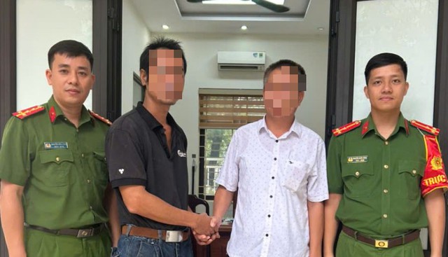 Công an xác minh giao dịch chuyển khoản 322.500.000 đồng lúc 15 giờ 30 phút- Ảnh 1.