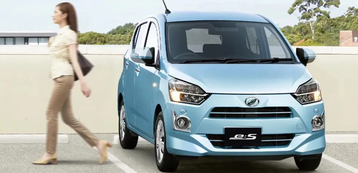 Hãng con Toyota làm xe nhỏ giá quy đổi chỉ 180 triệu đồng: Không cần hybrid vẫn chỉ ‘ăn’ 3,7L/100km, có 4WD, ADAS không kém SUV cao cấp- Ảnh 1.