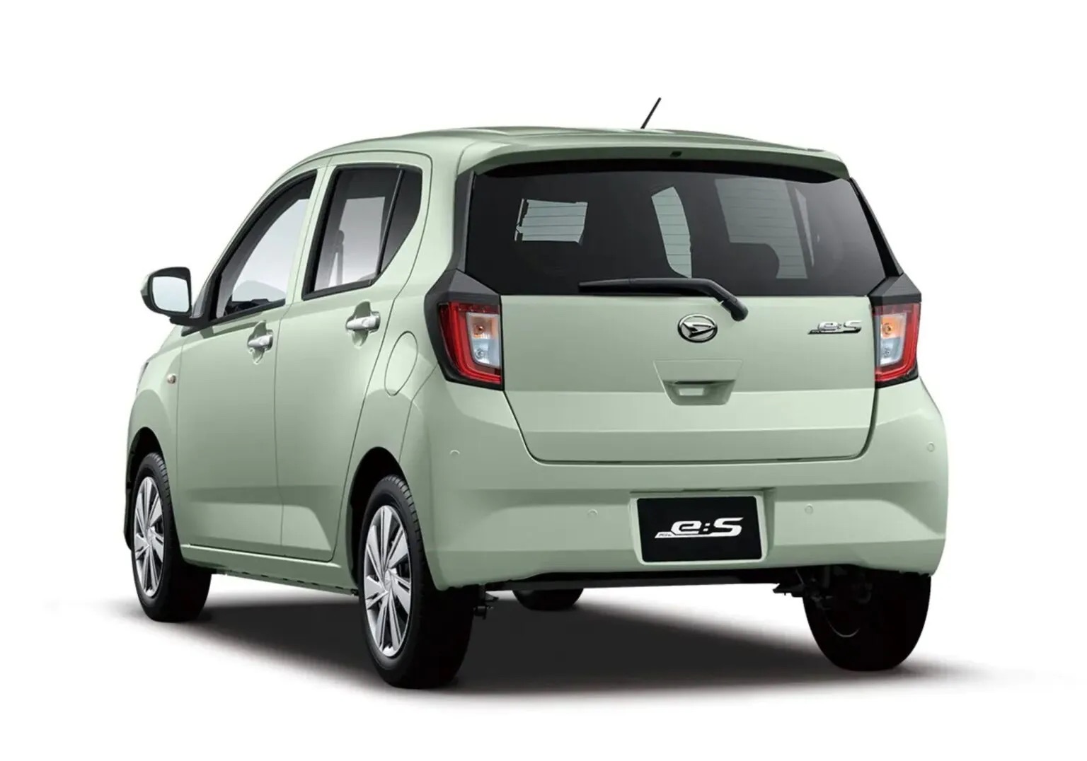 Hãng con Toyota làm xe nhỏ giá quy đổi chỉ 180 triệu đồng: Không cần hybrid vẫn chỉ ‘ăn’ 3,7L/100km, có 4WD, ADAS không kém SUV cao cấp- Ảnh 4.