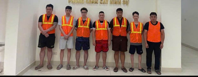 Khám xét ô tô tải, công an phá chuyên án quy mô lớn liên quan 10,6 tỷ đồng, bắt Lê Quốc Việt SN 2002- Ảnh 1. Khám xét ô tô tải, công an phá chuyên án quy mô lớn liên quan 10,6 tỷ đồng, bắt Lê Quốc Việt SN 2002- Ảnh 1.