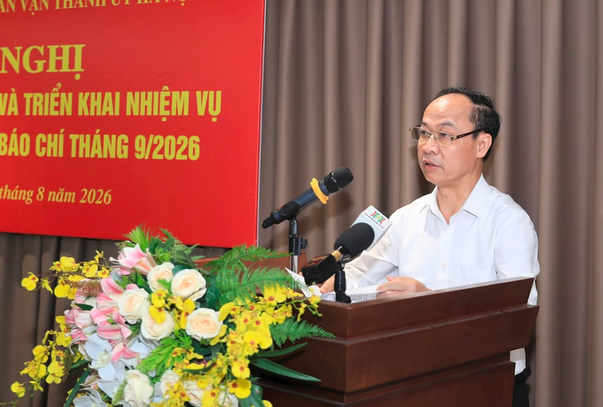 Tin mới nhất về sách giáo khoa miễn phí cho học sinh Hà Nội năm học 2026 - 2027 - Ảnh 1.