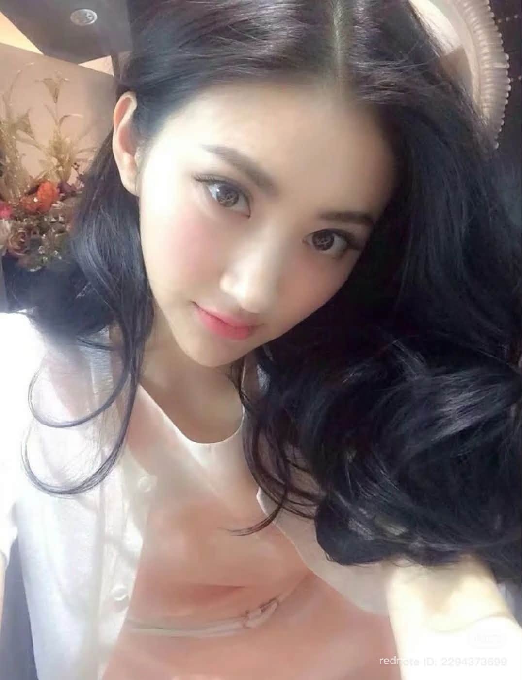 Nhan sắc lấn át cả Lưu Diệc Phi của cô gái đang bị tỷ phú thế giới vạch mặt bằng tâm thư dài 6.000 chữ- Ảnh 7.