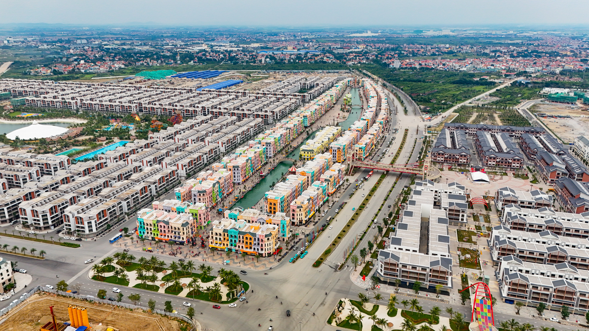 Từ khu tập thể chật chội đến đại đô thị hàng trăm ha: lịch sử căn hộ ở Việt Nam đã trải qua những gì? - Ảnh 13.